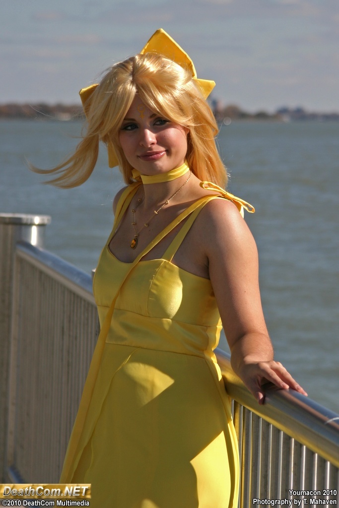 Youmacon_2010_-_cf_wls_-_Princess_Venus_-_007.jpg