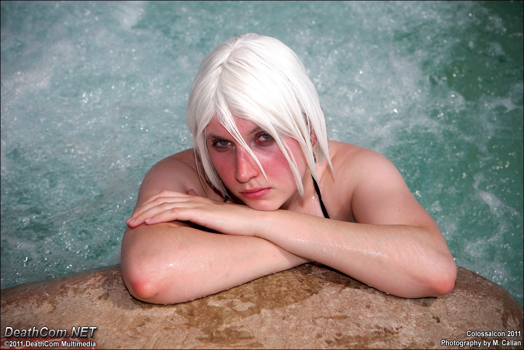 Colossalcon_2011_CF_DCM_-_Dead_or_Alive_Xtreme_-_065.jpg