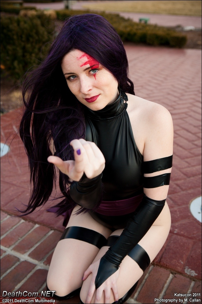 Katsucon_2011_-_DCM_-_Psylocke_-_045.jpg