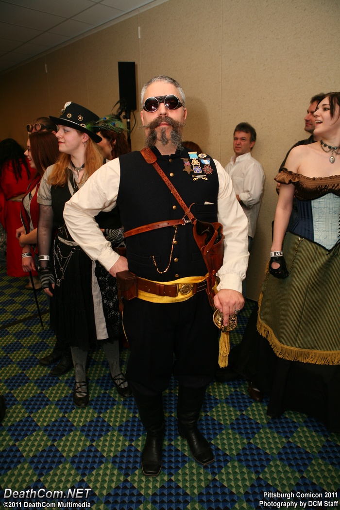 Pittsburgh_Comicon_2011_-_049.jpg