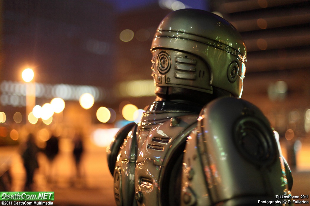 Tekkoshocon_2011_-_cf_trl_-_Robocop_-_004.jpg