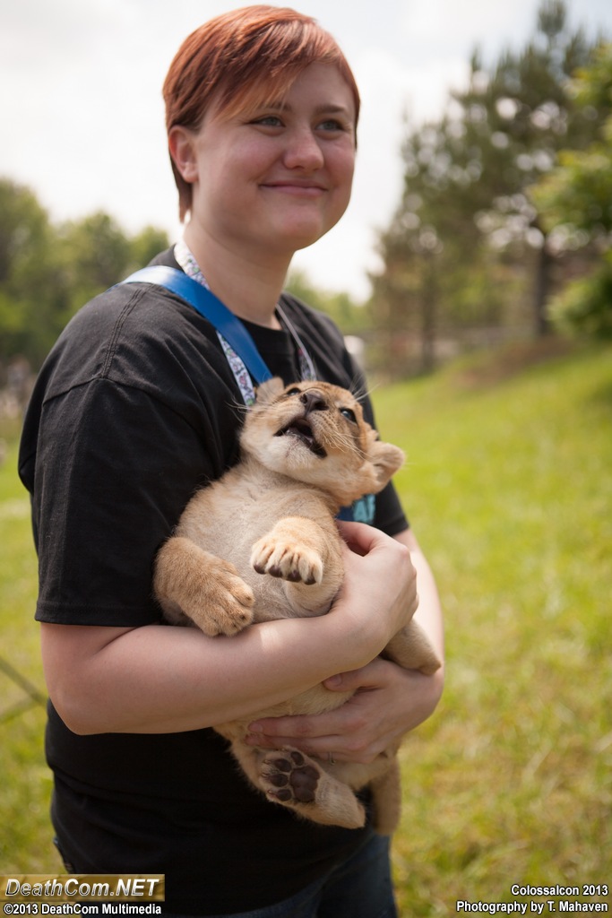 Colossalcon_2013_-_CFJT_-_Baby_Tiger_027.jpg