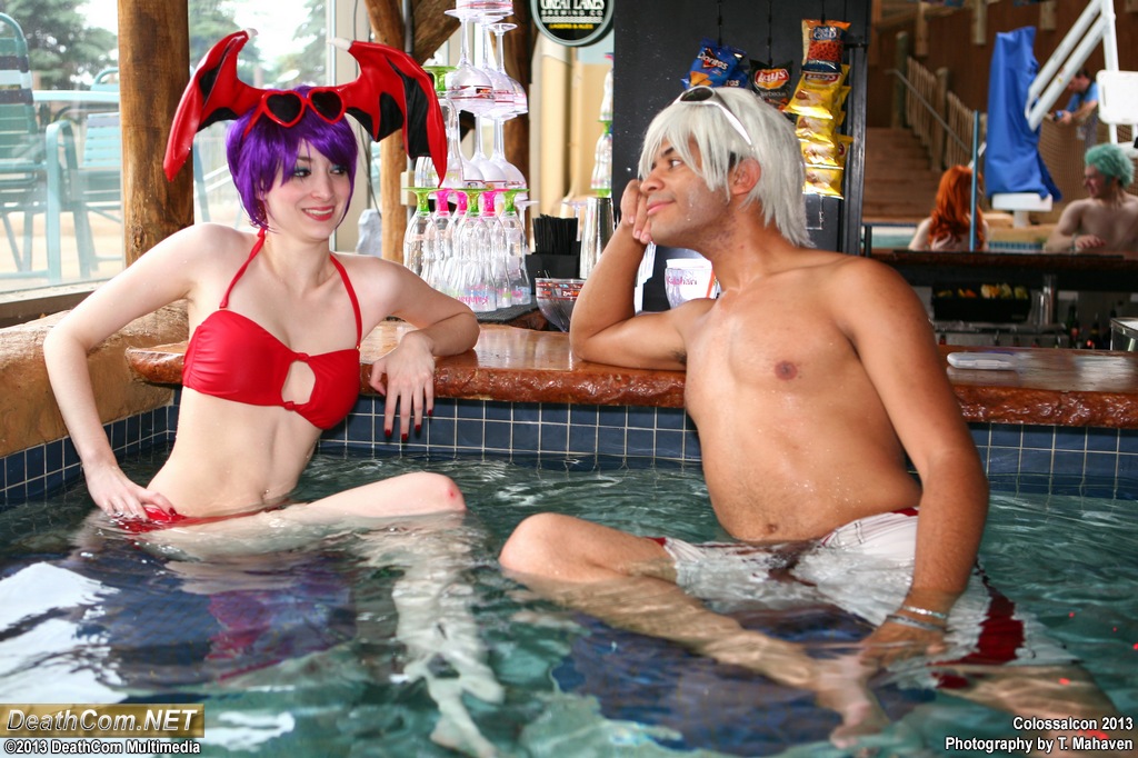 Colossalcon_2013_-_CFJT_-_Swimsuit_Cosplay_038.JPG