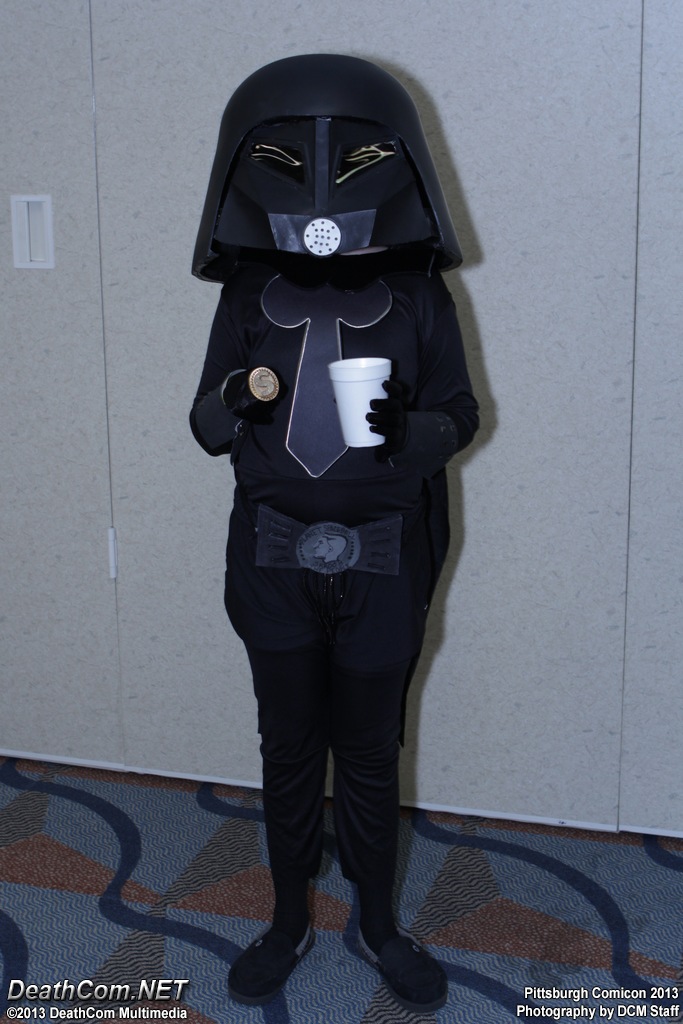 Pittsburgh_Comicon_2013_-_Costume_Contest_006.JPG