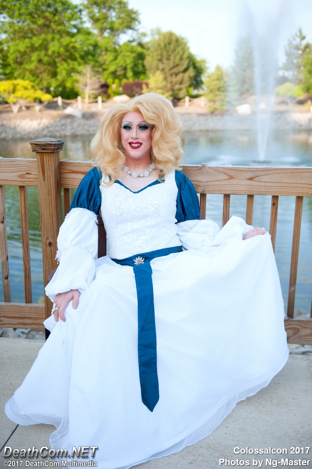 Colossalcon_2017_-_CF_NGM_-_Swan_Princess_014.jpg